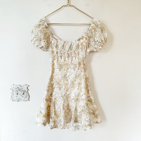 En Saison Yellow Floral Eyelet Tie Front Cut Out Puff Sleeve Smocked Dress S - Picture 11 of 13